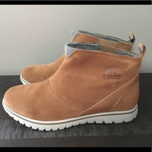 Sorel Women’s 10 Waterproof Pull On Boots